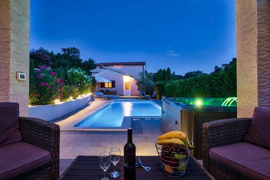 Holiday Home Ripenda Kras 0*,